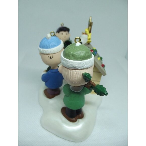 Hallmark Ornament Set (lot of 5) Keepsake Peanuts 50th Anniv A Snoopy Christmas - Picture 4 of 13